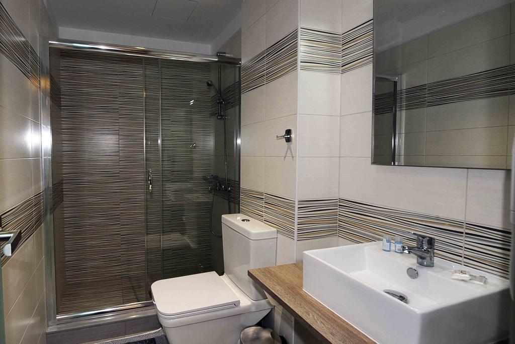 Hotel Kakanakos Lutrá Oréasz Elénisz Kültér fotó