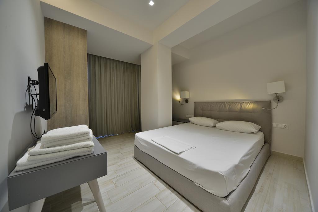 Hotel Kakanakos Lutrá Oréasz Elénisz Kültér fotó
